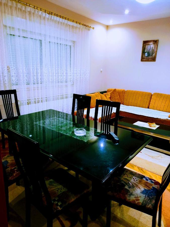 Stan Na Dan J & M Appartement Vrsac Buitenkant foto